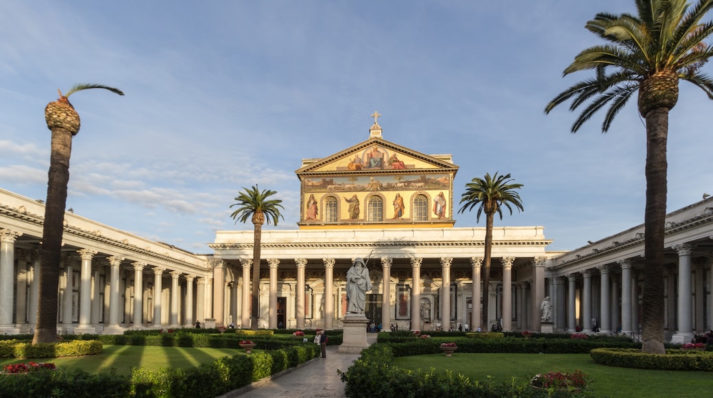 "Basilica Papale di San Paolo fuori le Mura"-foto av Dietmar Rabich (CC BY-SA) / Urklipp från original
