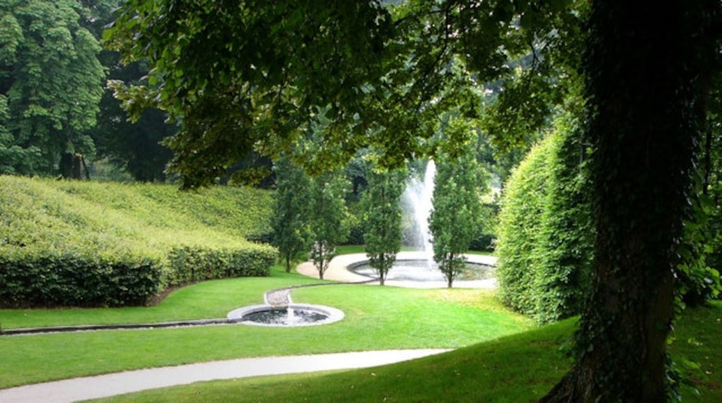 « Jardin d'Alnwick», photo de Chris Gunns (CC BY-SA) / rognée de l’originale