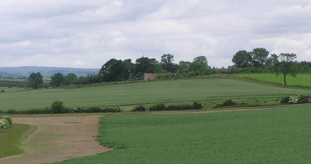 Foto "Eppleby" de Hugh Mortimer (CC BY-SA) / Recortada do original