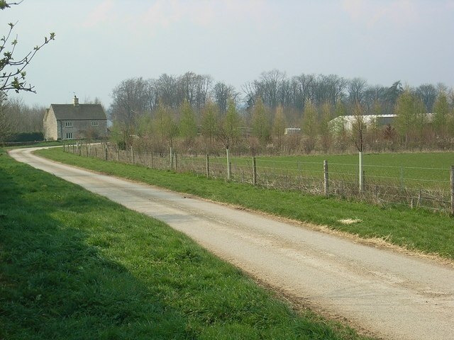 Kuva ”Barrington” käyttäjältä David Luther Thomas (CC BY-SA) / rajattu alkuperäisestä kuvasta