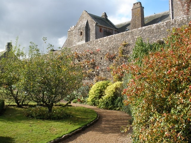 Castle walls, Compton Castle