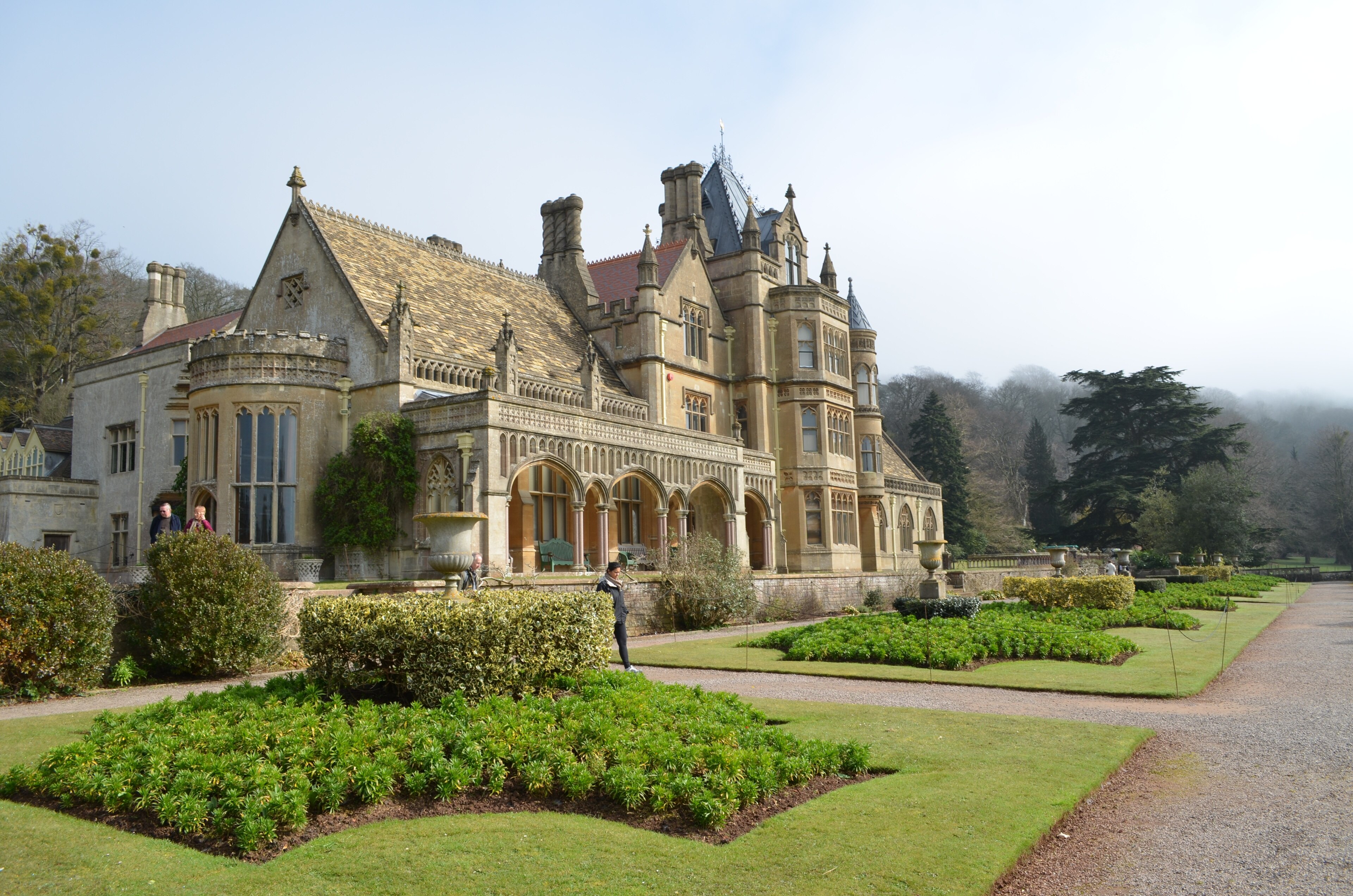 Kuva ”Wraxall and Failand” käyttäjältä Adrian Farwell (CC BY) / rajattu alkuperäisestä kuvasta