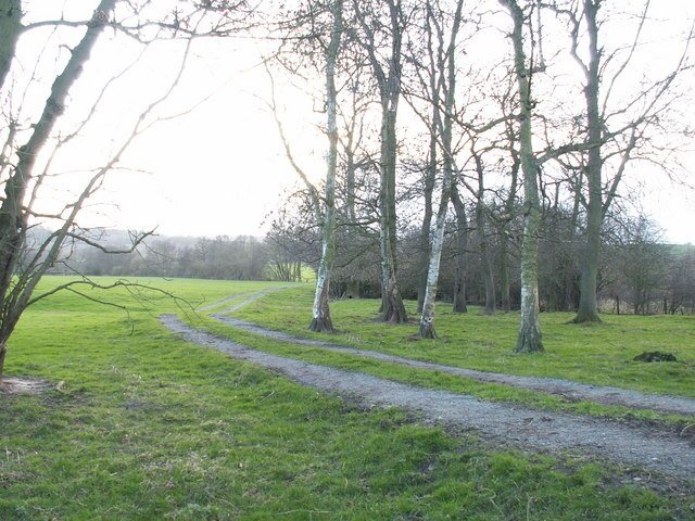 Foto „Acton Round“ von Charles Joynson (CC BY-SA)/zugeschnittenes Original