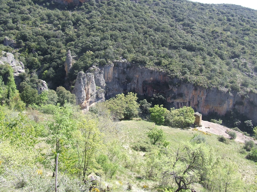 El Forat del Toscar, on es forma el barranc dels Lleons (Gurp de la Conca, Tremp, Pallars Jussà)