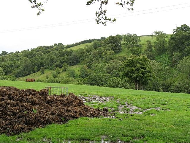 Photo "Church Pulverbatch" by Richard Webb (CC BY-SA) / Cropped from original