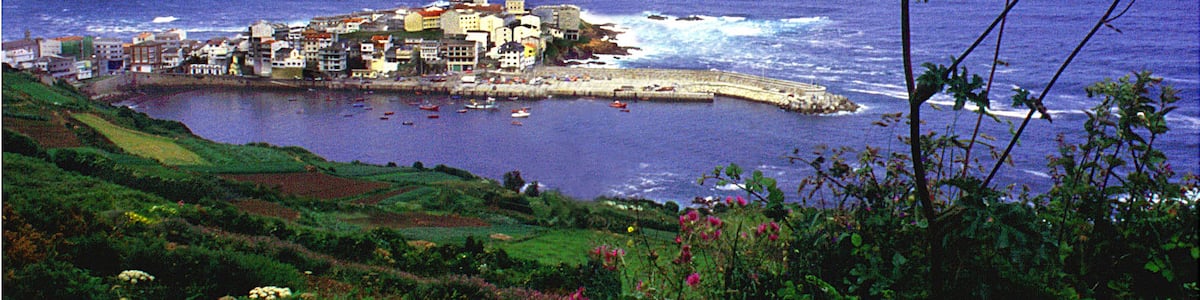 Photo "Puerto de Caión" by Javier B (Creative Commons Attribution 3.0) / Cropped from original