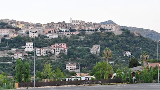 Foto "Monte San Biagio" di Ra Boe / Wikipedia (CC BY-SA) / Ritaglio dell’originale