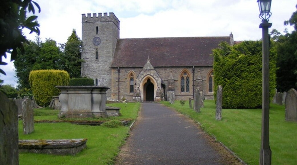 Foto "Titley" de Andy Dolman (CC BY-SA) / Recortada de la original