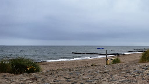 Photo "Heiligendamm" by Axel Schnell (CC BY-SA) / Cropped from original