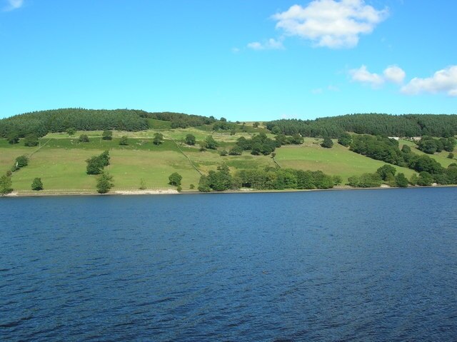 Foto “Stonebeck Abajo” tomada por DS Pugh (CC BY-SA); recorte de la original