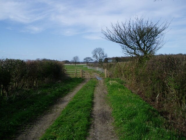 Ảnh "Long Marston" của John Armitstead (CC BY-SA) / Cắt từ ảnh gốc