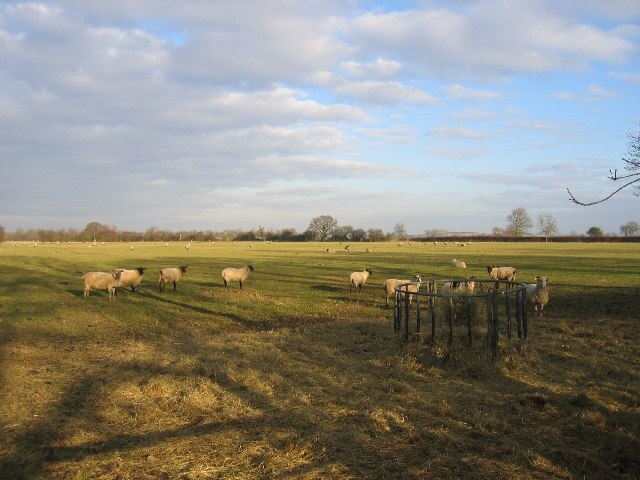 Foto „Bishops Itchington“ von David Stowell (CC BY-SA)/zugeschnittenes Original