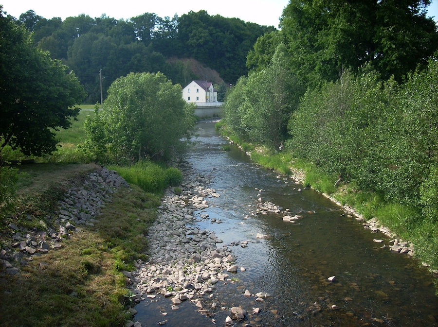 Striegis river at Grunau (Niederstriegis, Mittelsachsen district, Saxony) from the bridge downstream