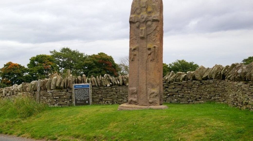 Photo "Aberlemno Stones" by Alan Morrison (CC BY-SA) / Cropped from original