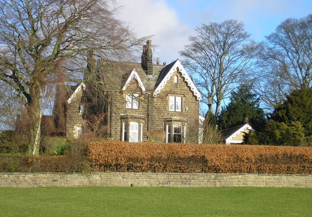 Foto “Denton” tomada por John Illingworth (CC BY-SA); recorte de la original