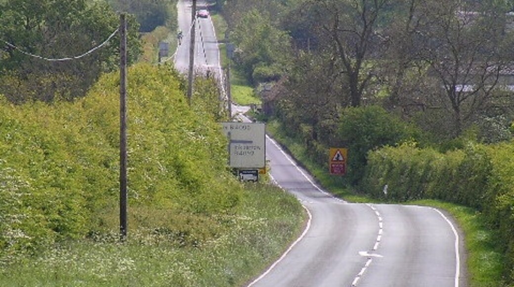 Foto “Cookhill” tomada por Richard Dunn (CC BY-SA); recorte de la original