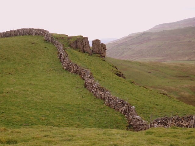 Foto “Bishopdale” tomada por Ray Woodcraft (CC BY-SA); recorte de la original