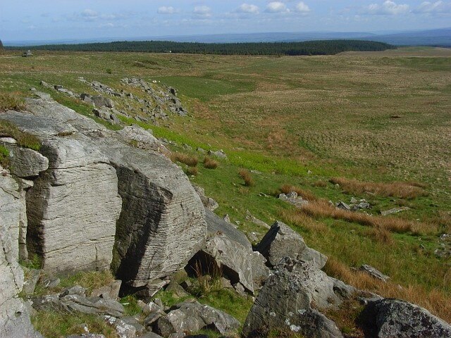 "Askerton"-foto av John Hill (CC BY-SA) / Urklipp från original