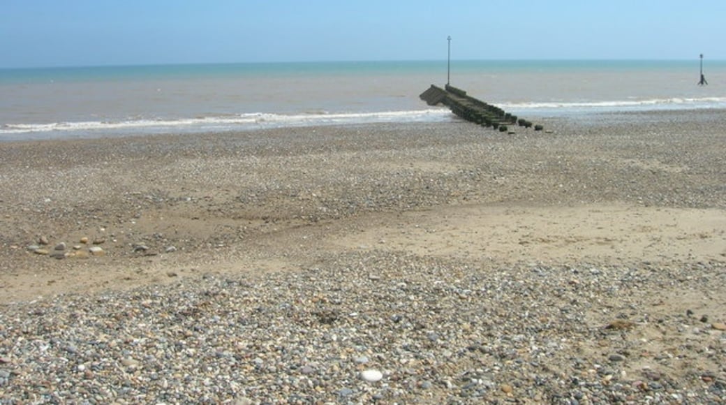 Foto „Strand von Hornsea“ von JThomas (CC BY-SA)/zugeschnittenes Original