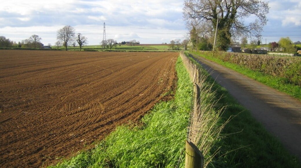 Photo "Middleton Cheney" by Nigel Cox (CC BY-SA) / Cropped from original