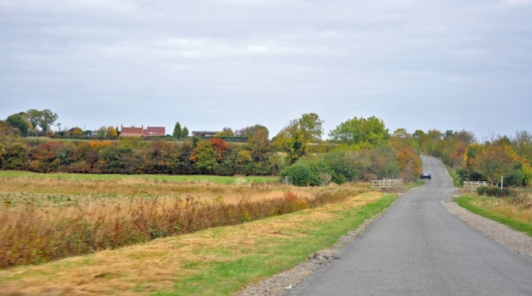 Photo "Helpringham" by Mick Lobb (CC BY-SA) / Cropped from original