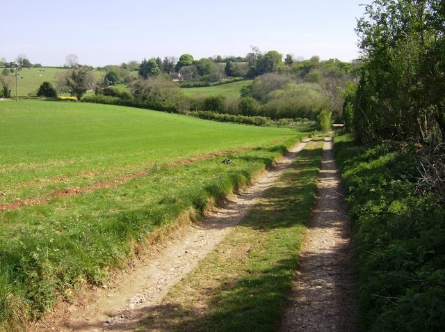 Photo "Duntisbourne Rouse" by Graham Horn (CC BY-SA) / Cropped from original