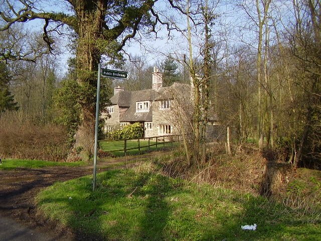 "Ashton"-foto av Ken Brockway (CC BY-SA) / Urklipp från original