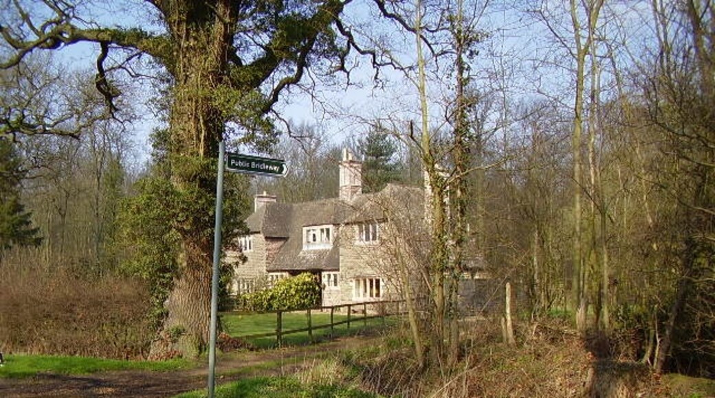 "Ashton"-foto av Ken Brockway (CC BY-SA) / Urklipp från original