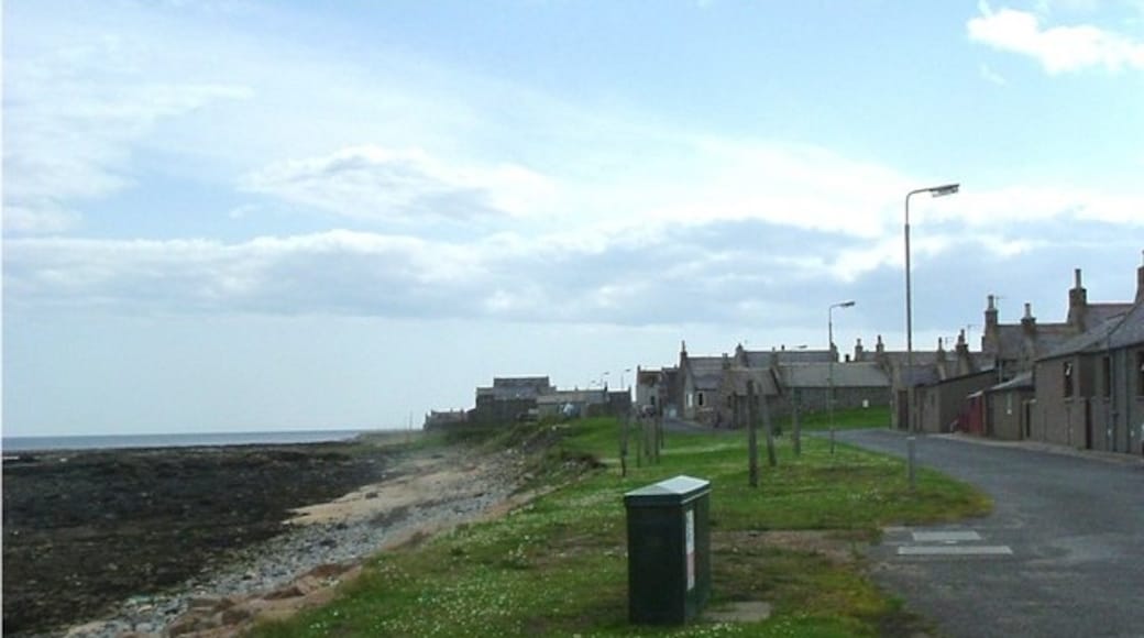 Photo "Inverallochy" by Stanley Howe (CC BY-SA) / Cropped from original