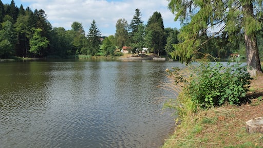 "Kaisersbach"-foto av Harke (CC BY-SA) / Urklipp från original