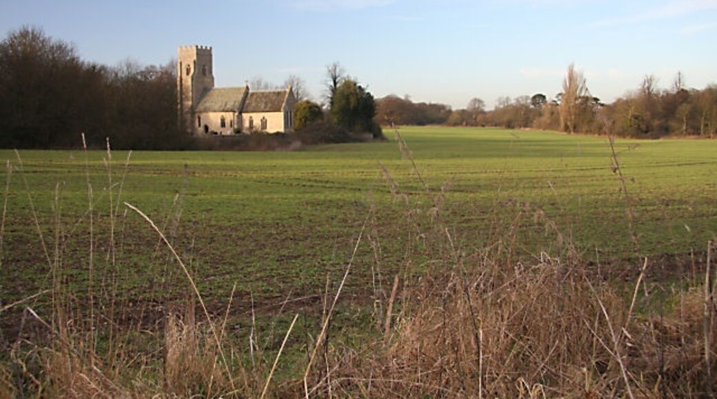 Photo "Kennett" by Bob Jones (CC BY-SA) / Cropped from original