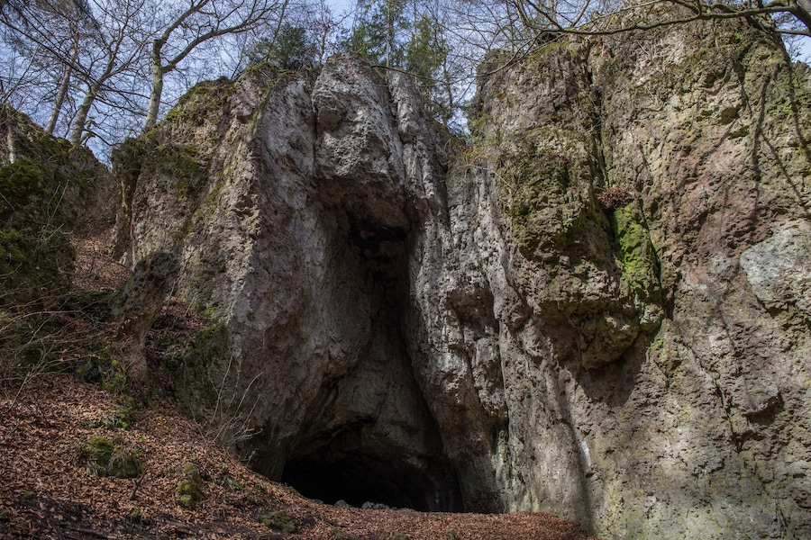 Südöstliches Höhlenportal des Kühloches