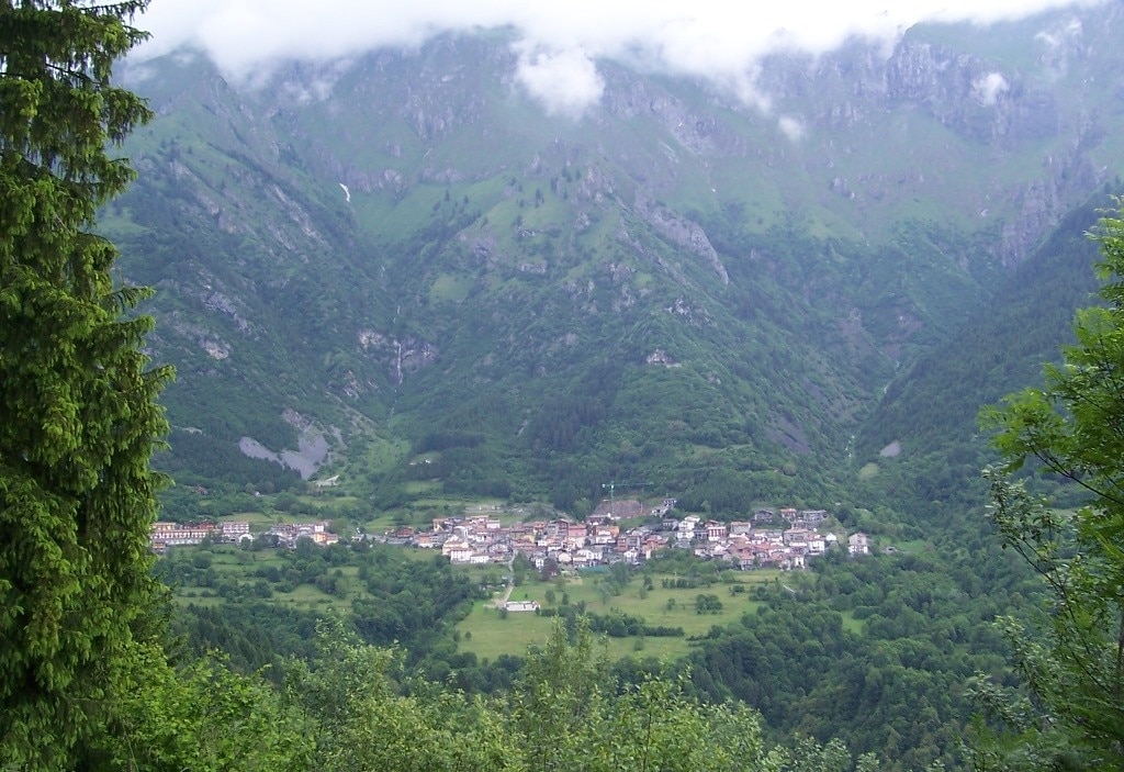 Foto "Lozio" por Luca Giarelli (CC BY-SA) / Recortada de la original