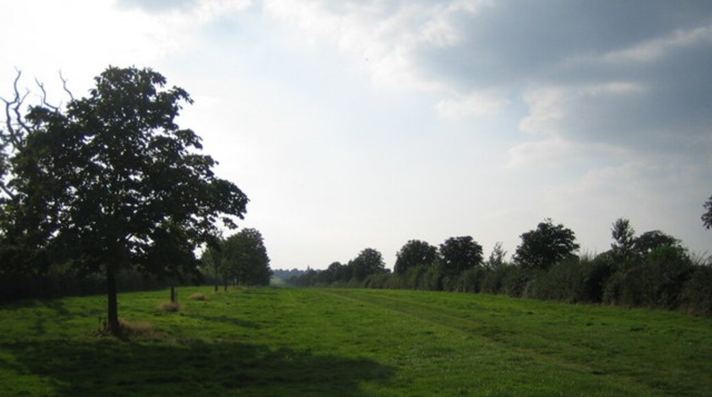 Foto „Hillesden“ von Andy Gryce (CC BY-SA)/zugeschnittenes Original