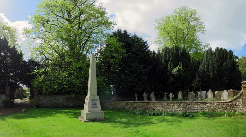 "King's Sutton"-foto av Prosthetic Head (CC BY-SA) / Urklipp från original