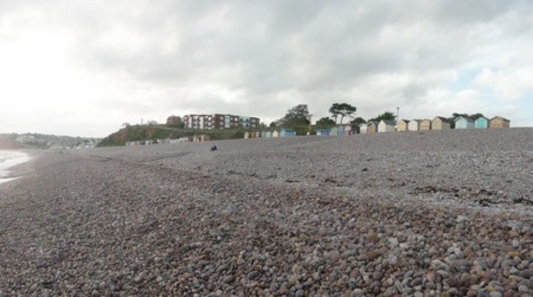 Photo "Budleigh Salterton Beach" by Lewis Clarke (CC BY-SA) / Cropped from original