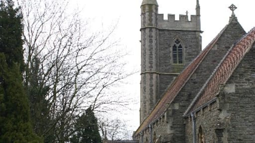 « Alveston», photo de Iain Macaulay (CC BY-SA) / rognĂ©e de lâoriginale