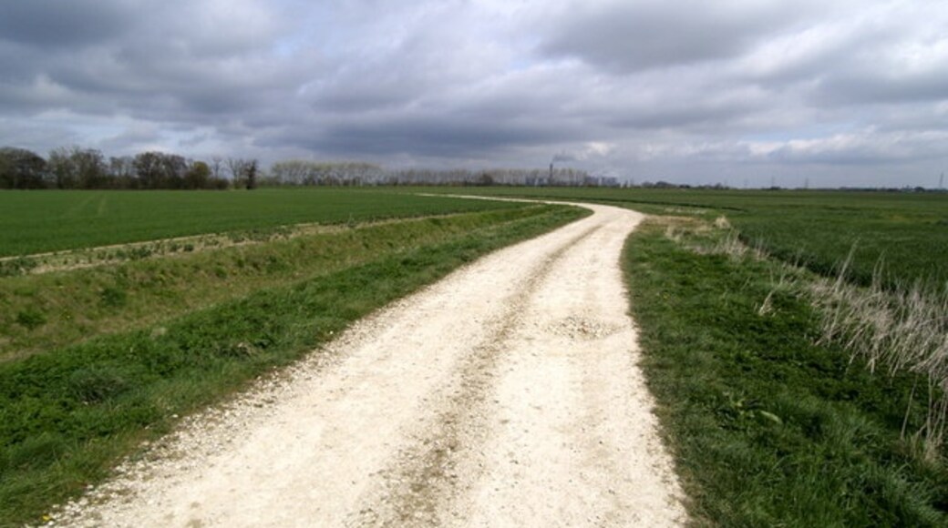 Kuva ”Hensall” käyttäjältä Andy Beecroft (CC BY-SA) / rajattu alkuperäisestä kuvasta