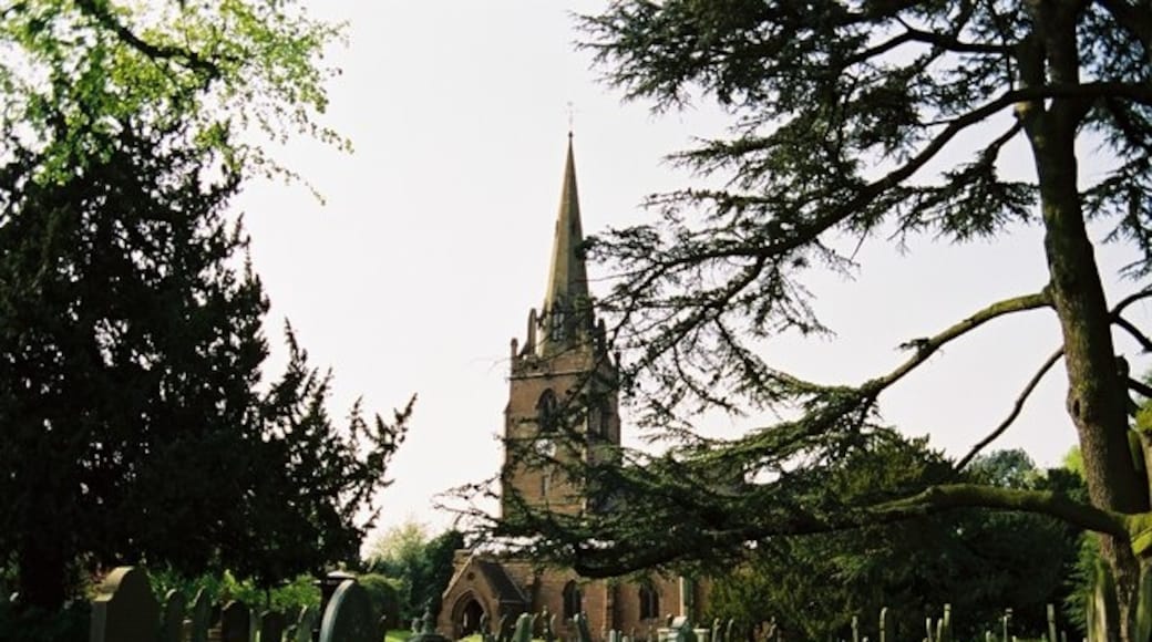 Photo "Pattingham" by Tony Bailey (CC BY-SA) / Cropped from original