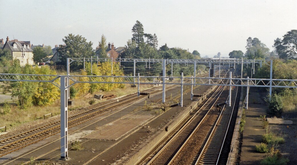 "Castlethorpe"-foto av Ben Brooksbank (CC BY-SA) / Urklipp från original