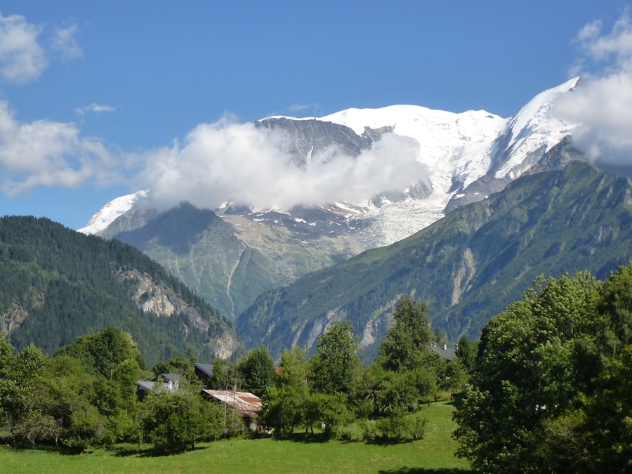 vue depuis la route de st nicolas de veroce