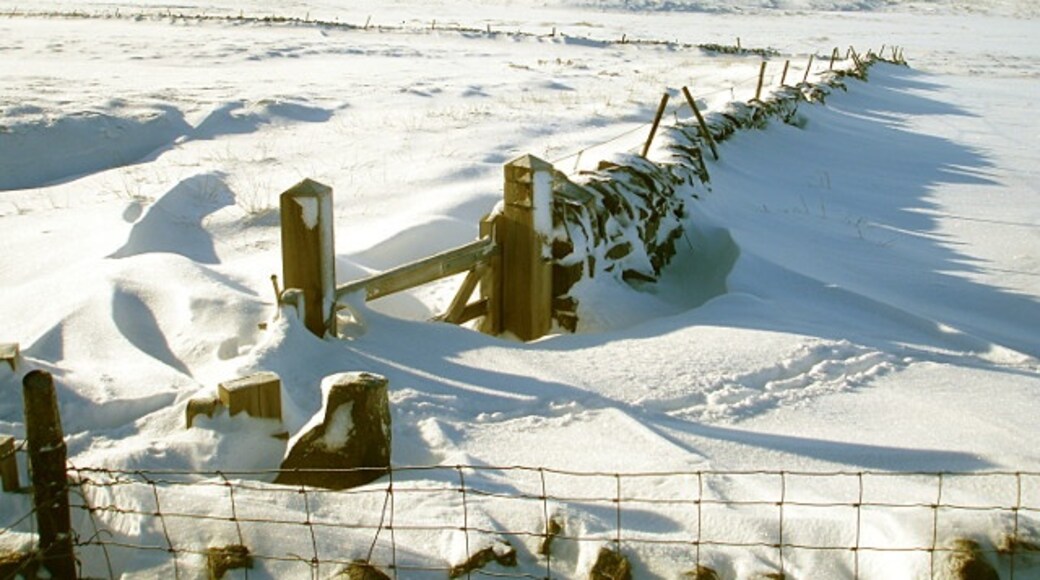 "Gilmonby"-foto av Andy Waddington (CC BY-SA) / Urklipp från original