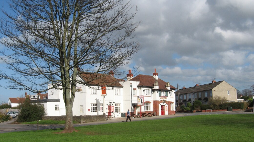 Kuva ”Staple Hill and Mangotsfield” käyttäjältä Bob&Anne Powell (CC BY-SA) / rajattu alkuperäisestä kuvasta