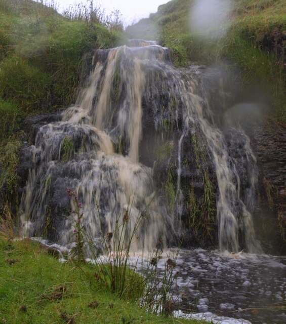 Photo "Hunderthwaite" by Paul Gregory (CC BY-SA) / Cropped from original