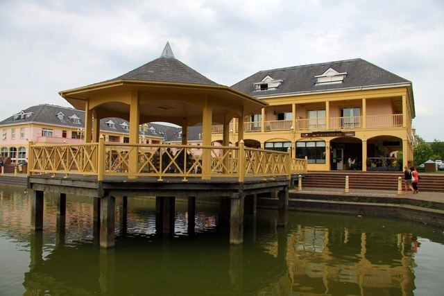 Billede "Watermead" af Steve Daniels (CC BY-SA) / beskåret fra det originale billede