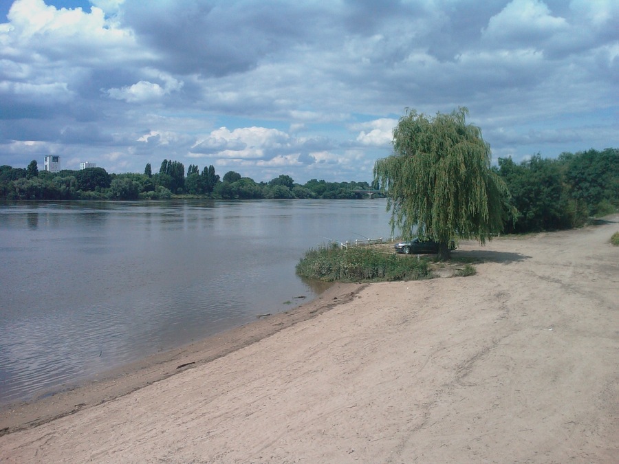 Bord de Loire à Saint-Sébastien-sur-Loire, Loire-Atlantique, France