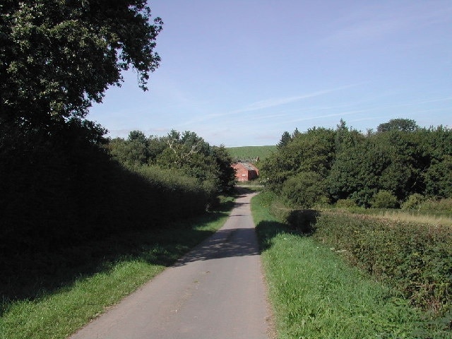 Ảnh "Oxton" của Tom Courtney (CC BY-SA) / Cắt từ ảnh gốc