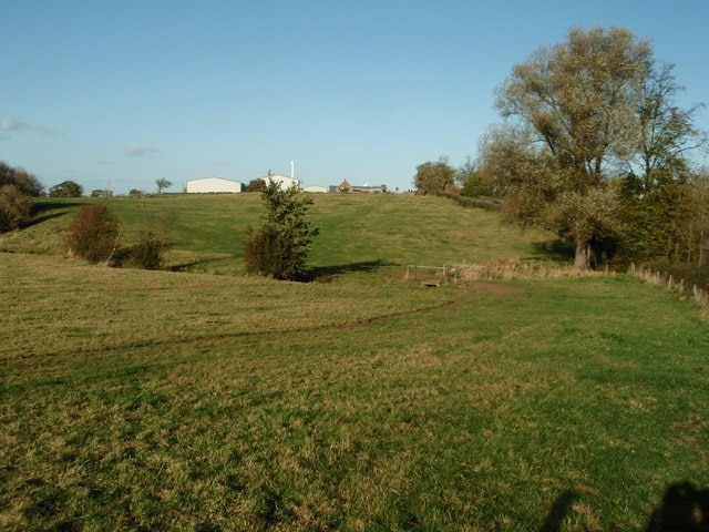 Foto “Polebrook” tomada por Michael Trolove (CC BY-SA); recorte de la original