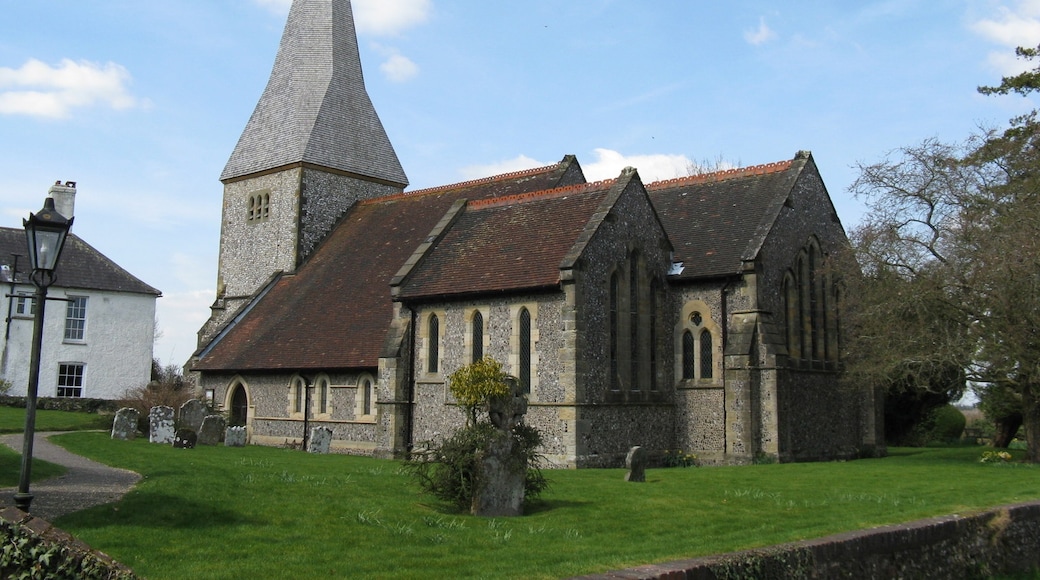 Photo "Graffham" by Dave Spicer (CC BY-SA) / Cropped from original