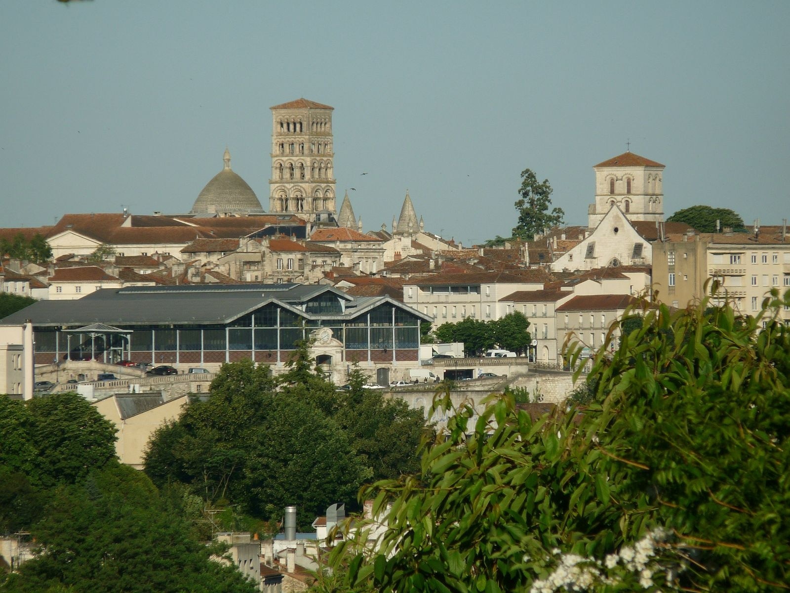 Kathedrale von Angoulême in Angoulême Touren und Aktivitäten Expedia.de